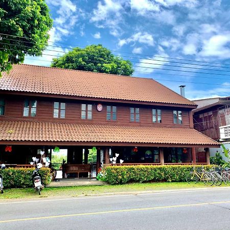 Riverhouse-The Teak House Mae Sariang Exteriér fotografie